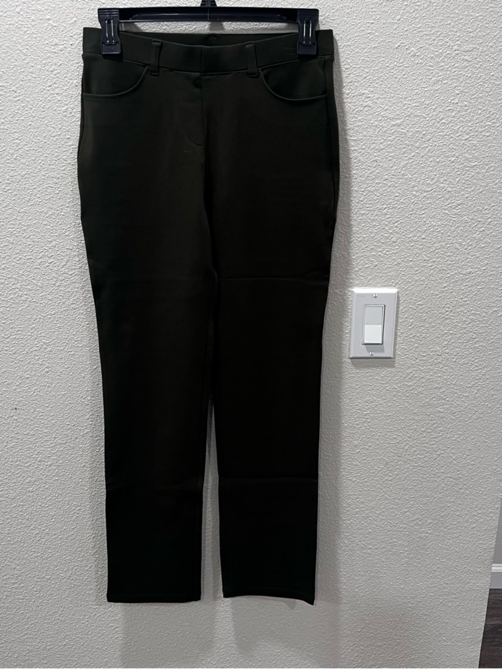 Quince Women's Pants Dark Olive Green Ultra-Stretch Ponte Straight Leg Size XS